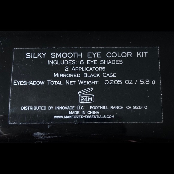 Makeover Essentials eye shadow compact - Picture 6 of 6